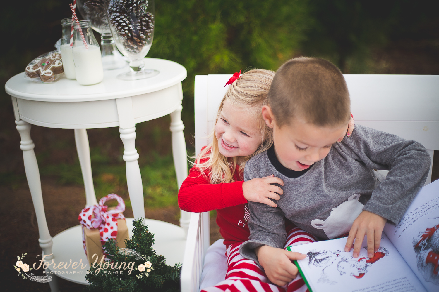 San Diego Christmas Tree Farm Photoshoot | Forever Young Photography By Paige-36