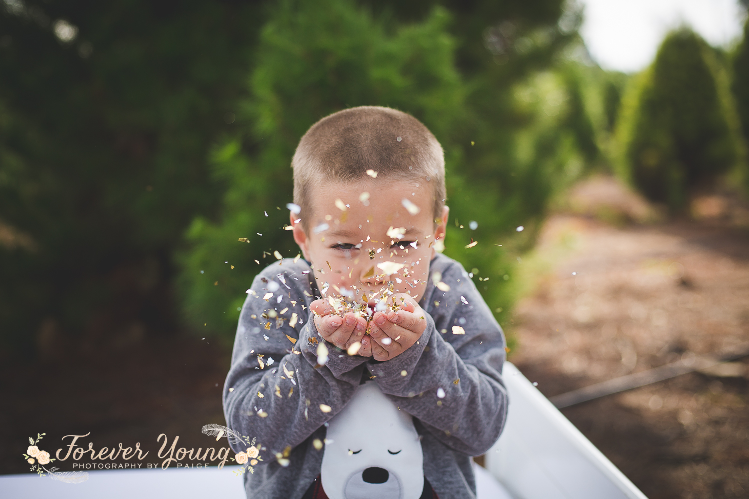San Diego Christmas Tree Farm Photoshoot | Forever Young Photography By Paige-44