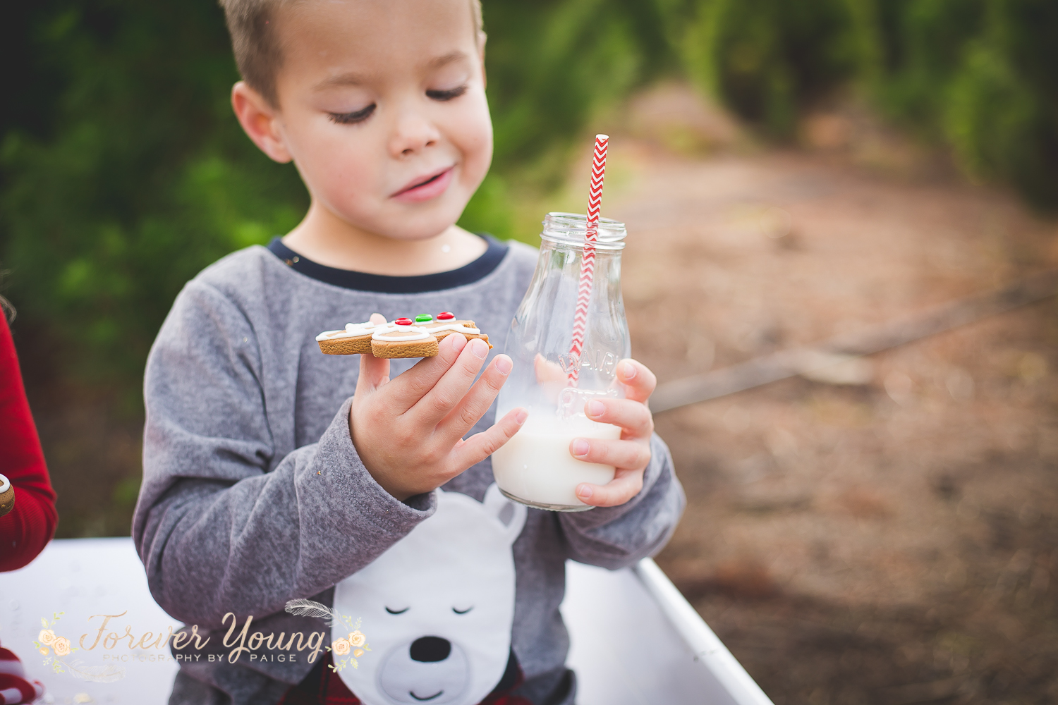 San Diego Christmas Tree Farm Photoshoot | Forever Young Photography By Paige-69
