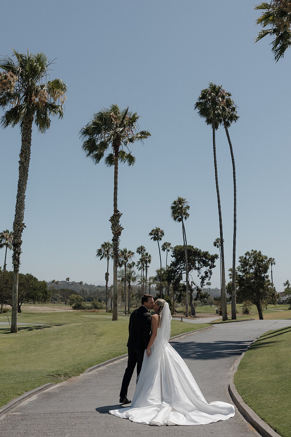 La Valle Coastal Club Wedding; San Diego Wedding & Portrait Photographer; San Diego wedding photography; San Diego Wedding Photographer