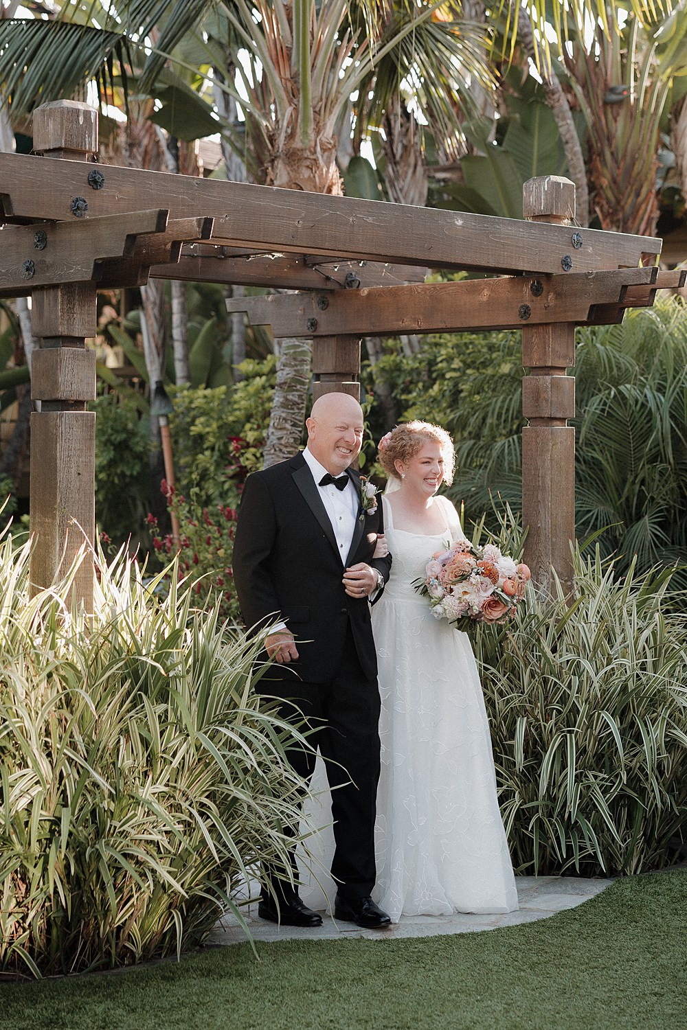 Humphreys Half Moon Inn Wedding; San Diego Wedding & Portrait Photographer; San Diego wedding photography; San Diego Wedding Photographer