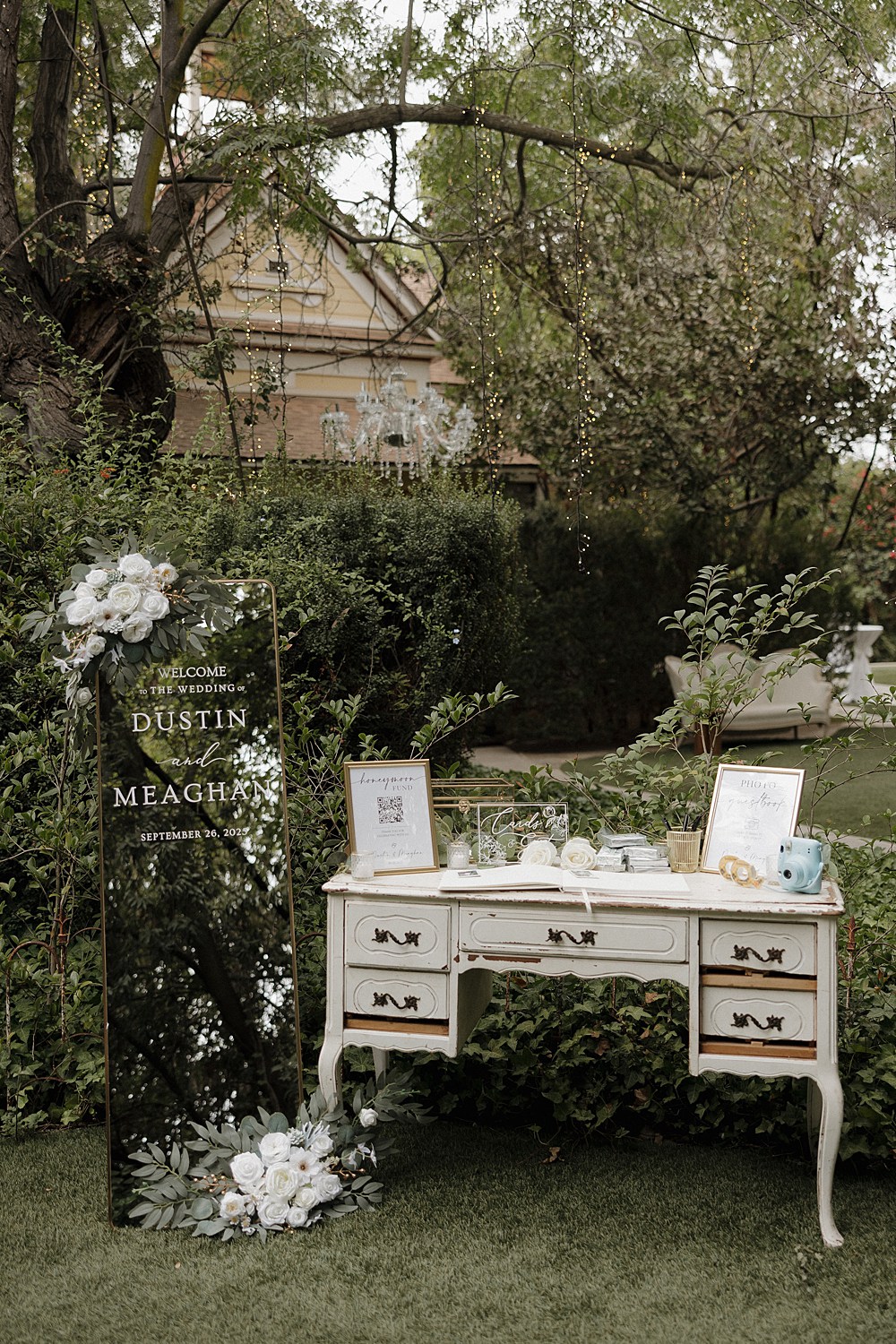 Twin Oaks Garden Wedding; San Diego Wedding & Portrait Photographer; San Diego wedding photography; San Diego Wedding Photographer