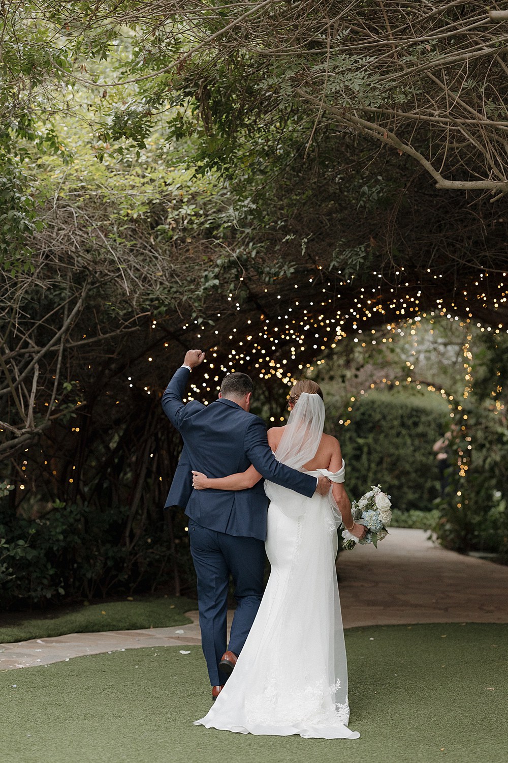 Twin Oaks Garden Wedding; San Diego Wedding & Portrait Photographer; San Diego wedding photography; San Diego Wedding Photographer