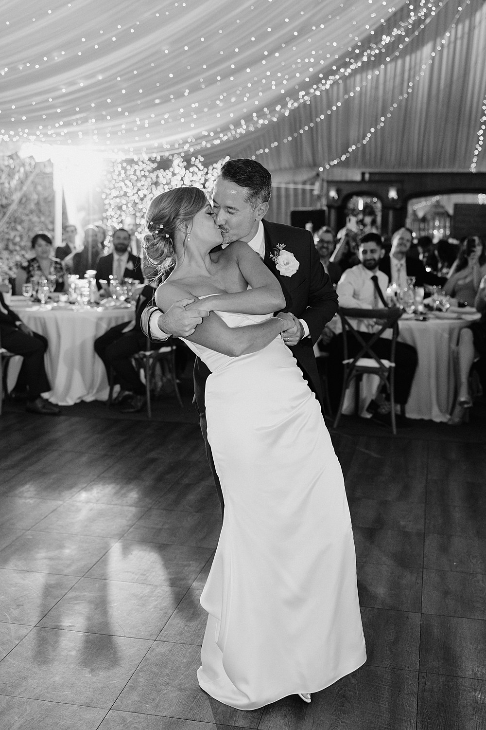 Twin Oaks Garden Wedding; San Diego Wedding & Portrait Photographer; San Diego wedding photography; San Diego Wedding Photographer